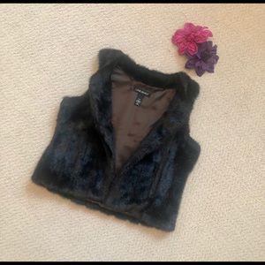 Plus Lane Bryant faux fur vest size 14/16